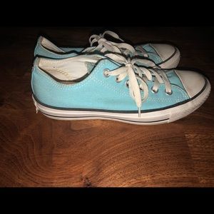 Ocean blue converse